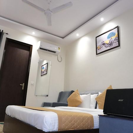 Hotel De Hocks Deluxe - New Delhi Railway Station Kültér fotó